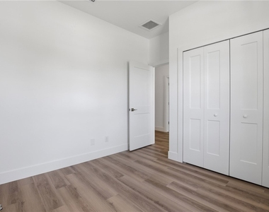 4708 27th Street Sw - Photo Thumbnail 12