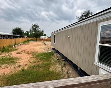 836 Road 5605 - Photo Thumbnail 4