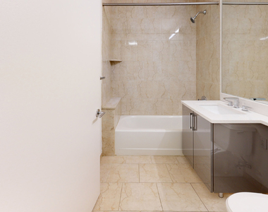 10 Hanover Square - Photo Thumbnail 4