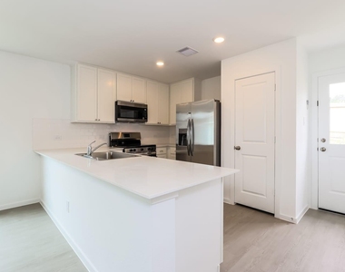 15215 Abella Drive - Photo Thumbnail 5