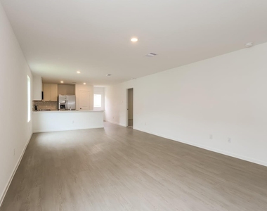 15215 Abella Drive - Photo Thumbnail 2