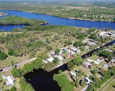 2248 Marina Park Drive - Photo Thumbnail 11