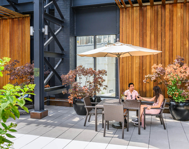 10 Hanover Square - Photo Thumbnail 38