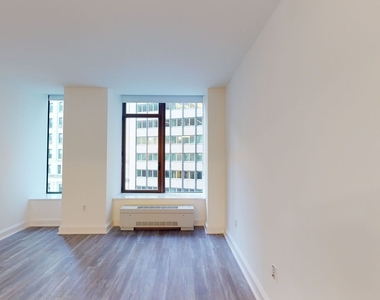 10 Hanover Square - Photo Thumbnail 1
