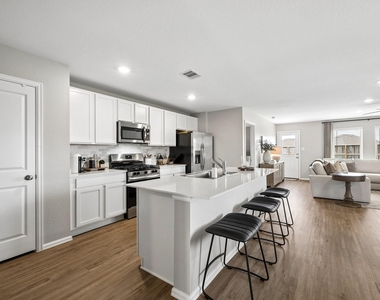 2701 Gale Park Court - Photo Thumbnail 6