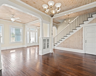 1014 31st Street - Photo Thumbnail 8