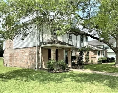 105 Saint Andrews Drive - Photo Thumbnail 1