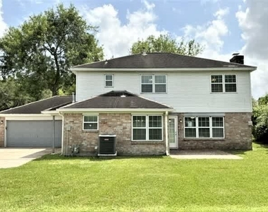 105 Saint Andrews Drive - Photo Thumbnail 18