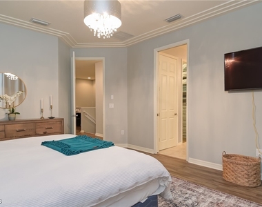 11845 Palba Way - Photo Thumbnail 16