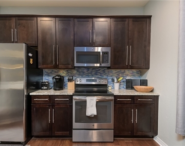 11845 Palba Way - Photo Thumbnail 10