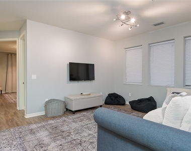 11845 Palba Way - Photo Thumbnail 13