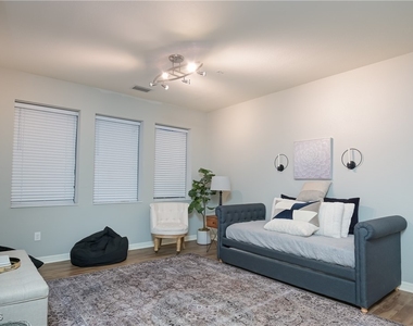 11845 Palba Way - Photo Thumbnail 12