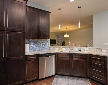 11845 Palba Way - Photo Thumbnail 11