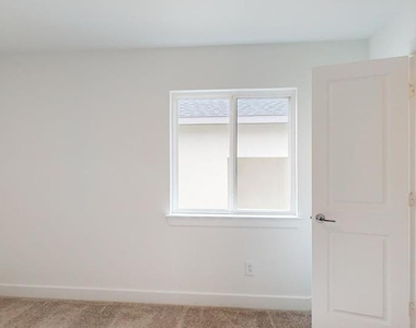 21623 Lampeter River Lane - Photo Thumbnail 14