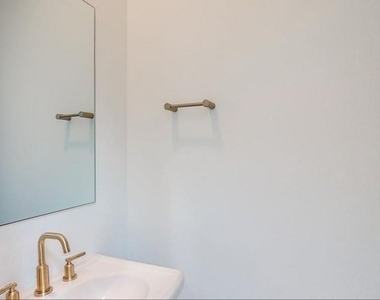 21623 Lampeter River Lane - Photo Thumbnail 9