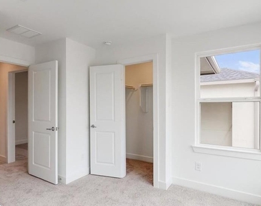21623 Lampeter River Lane - Photo Thumbnail 10