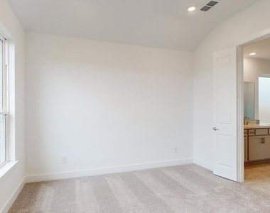 21623 Lampeter River Lane - Photo Thumbnail 26