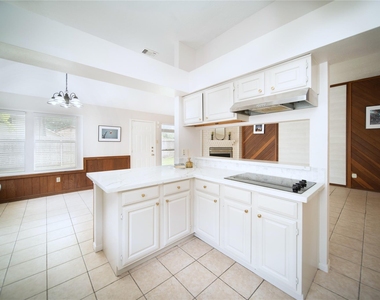 3110 Flintwood Drive - Photo Thumbnail 13