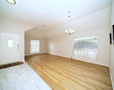 3110 Flintwood Drive - Photo Thumbnail 5