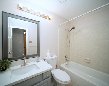 3110 Flintwood Drive - Photo Thumbnail 26