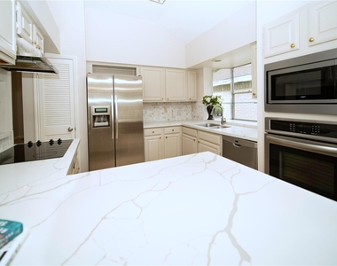 3110 Flintwood Drive - Photo Thumbnail 11