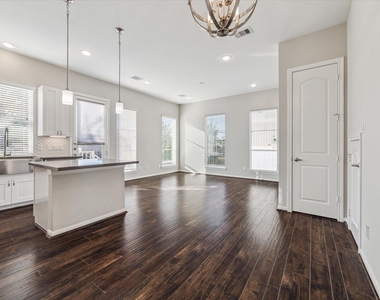 5610 Patrick Street - Photo Thumbnail 2