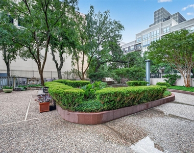 5150 Hidalgo Street - Photo Thumbnail 10