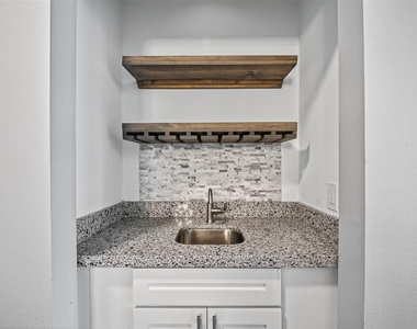 5150 Hidalgo Street - Photo Thumbnail 22