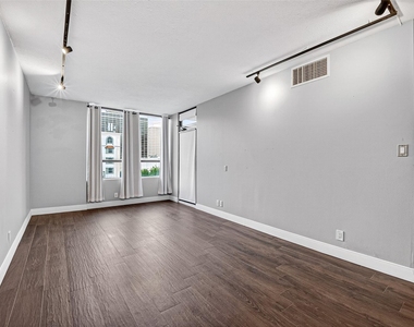 5150 Hidalgo Street - Photo Thumbnail 24