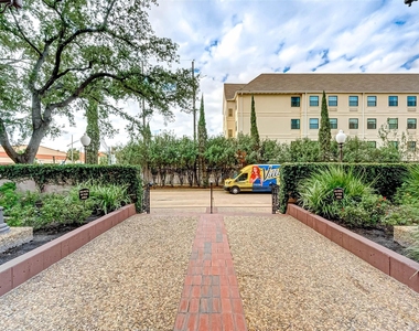 5150 Hidalgo Street - Photo Thumbnail 5
