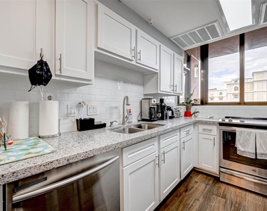 5150 Hidalgo Street - Photo Thumbnail 32