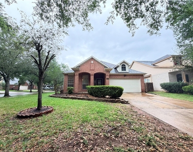 211 Briar Trace Lane - Photo Thumbnail 1