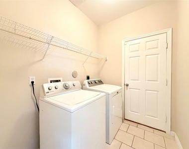 211 Briar Trace Lane - Photo Thumbnail 14