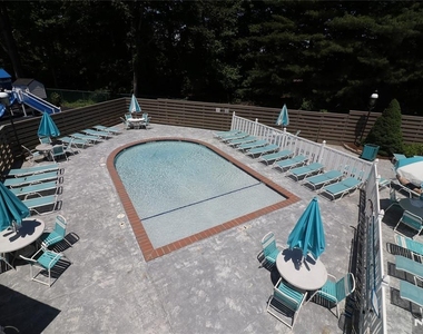 363 Catskill - Photo Thumbnail 18