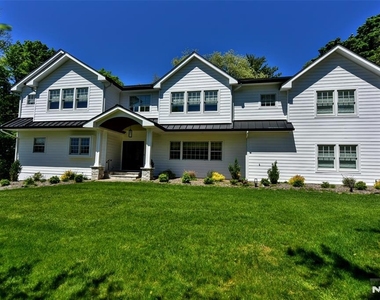 17 Grandview - Photo Thumbnail 1
