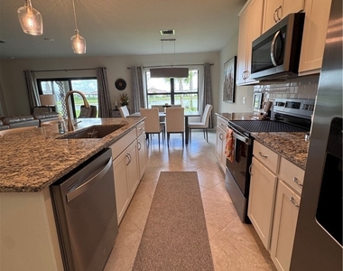 6205 Harmony Drive - Photo Thumbnail 10