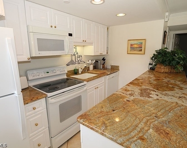 480 5th Street S - Photo Thumbnail 6
