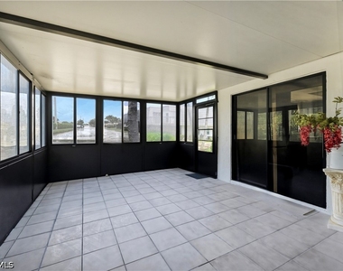 16001 Amberwood Lake Court - Photo Thumbnail 12