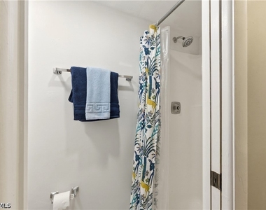 16001 Amberwood Lake Court - Photo Thumbnail 25