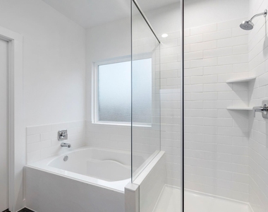 1589 Oakdale Crest Road - Photo Thumbnail 21