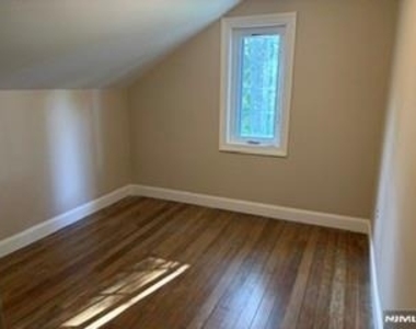 6 Standish - Photo Thumbnail 14