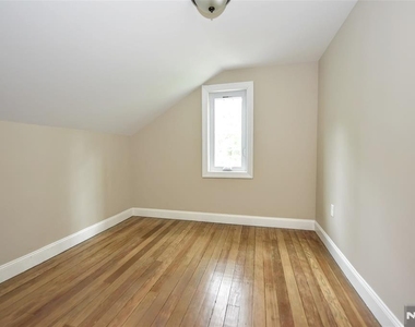 6 Standish - Photo Thumbnail 23