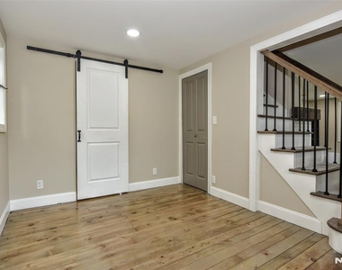 6 Standish - Photo Thumbnail 19