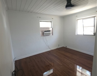 2657 Lafayette Street - Photo Thumbnail 8
