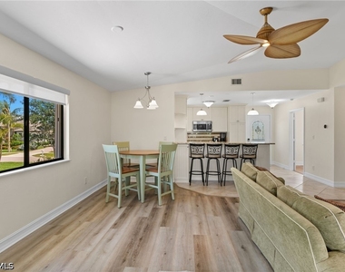 324 Waterleaf Court - Photo Thumbnail 12