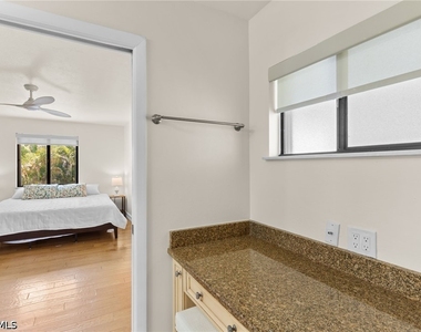 324 Waterleaf Court - Photo Thumbnail 21