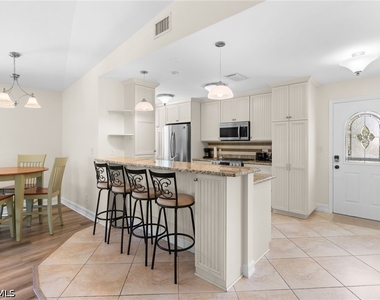 324 Waterleaf Court - Photo Thumbnail 4