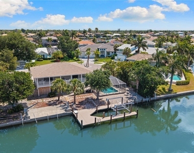 324 Waterleaf Court - Photo Thumbnail 35