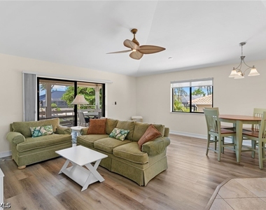 324 Waterleaf Court - Photo Thumbnail 8