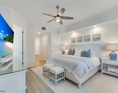 805 Bentwater Circle - Photo Thumbnail 9